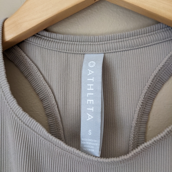 Athleta Crop Ribbed Tank size small - Picture 3 of 4